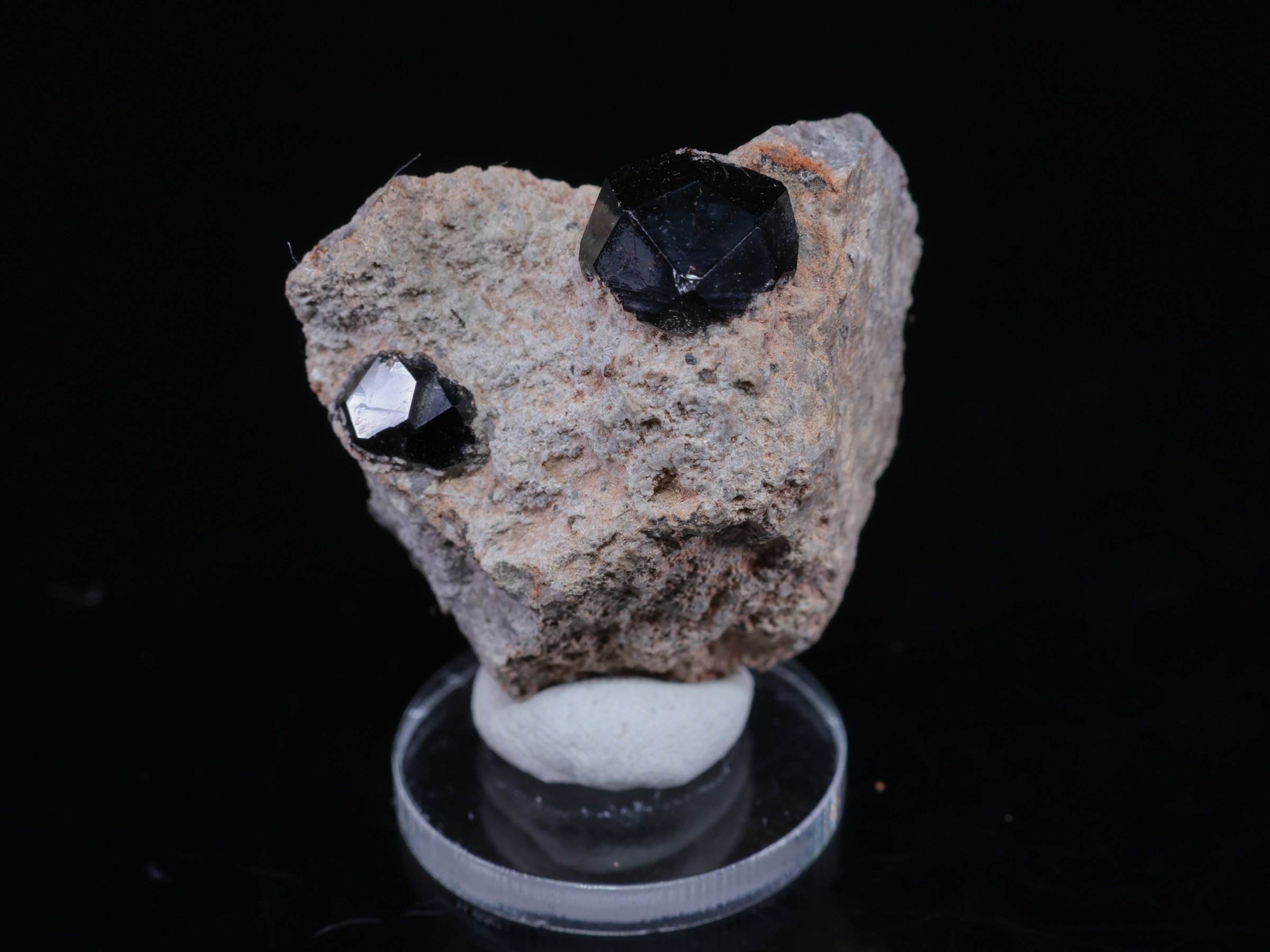 Spessartine Crystals on Rhyolite from Ruby Mountain