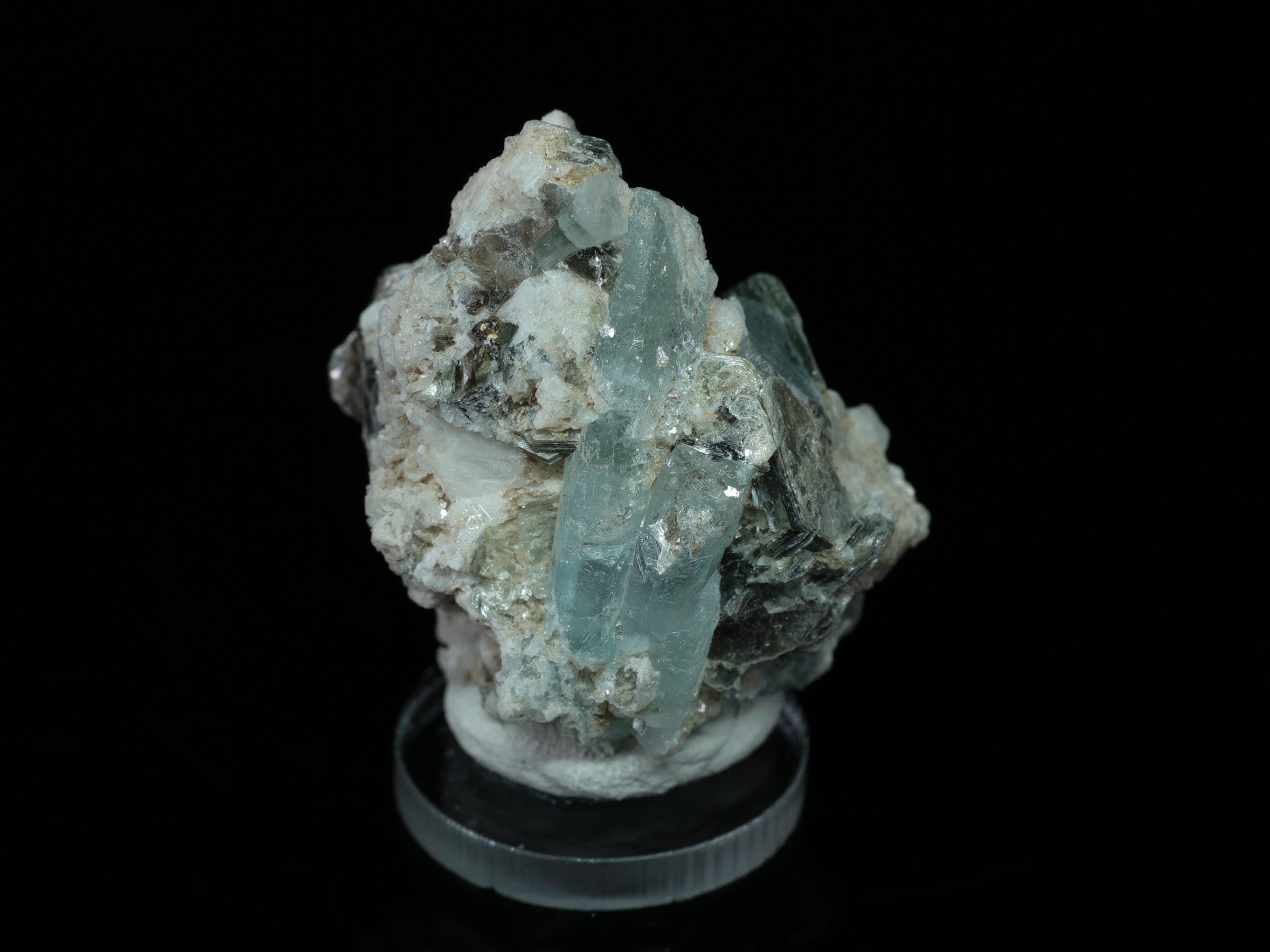 Jasnobłękitny akwamaryn z Pakistanu - 3 cm