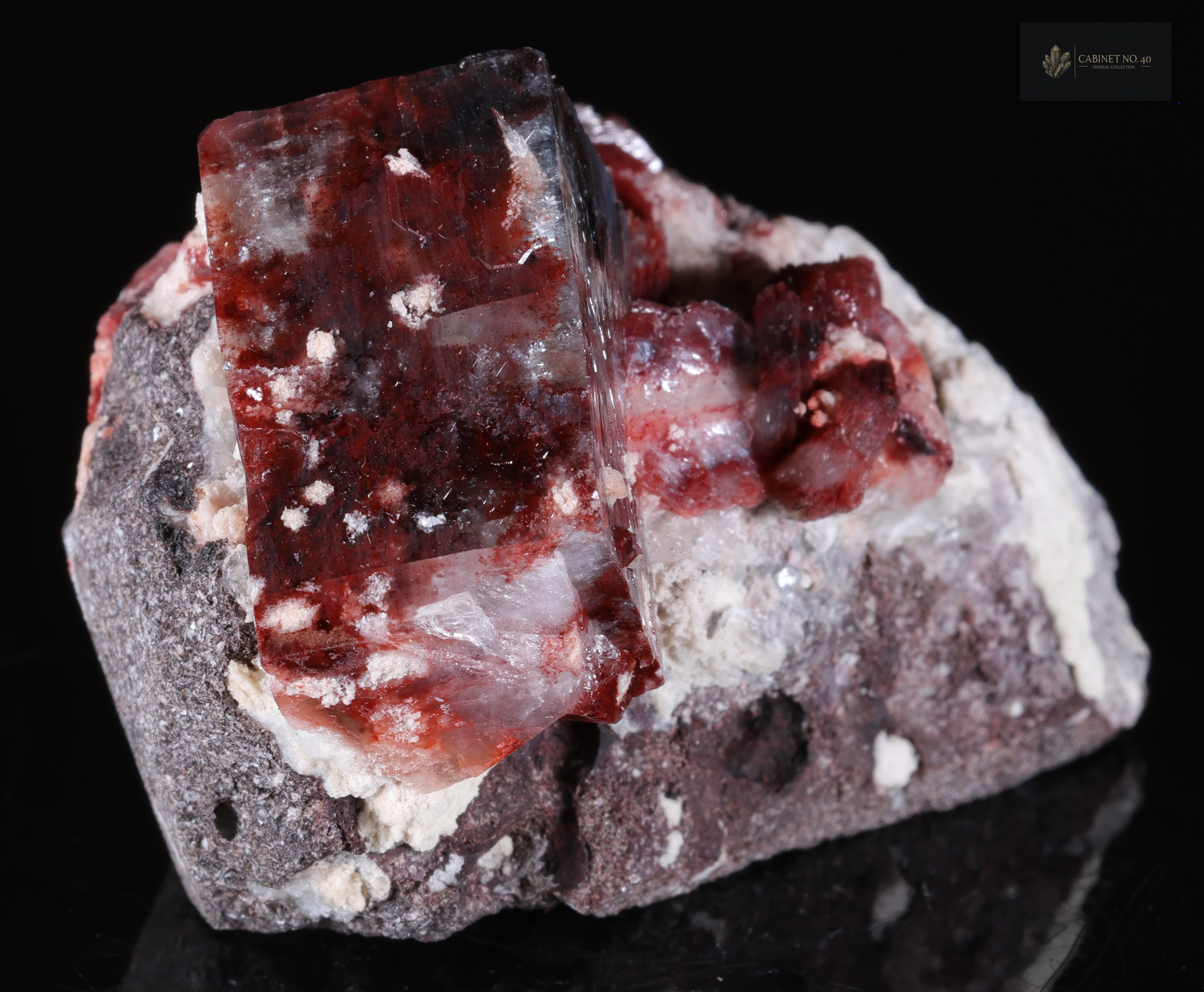 Fluorapofilita rojo ladrillo y estilbita de Aurangabad en India