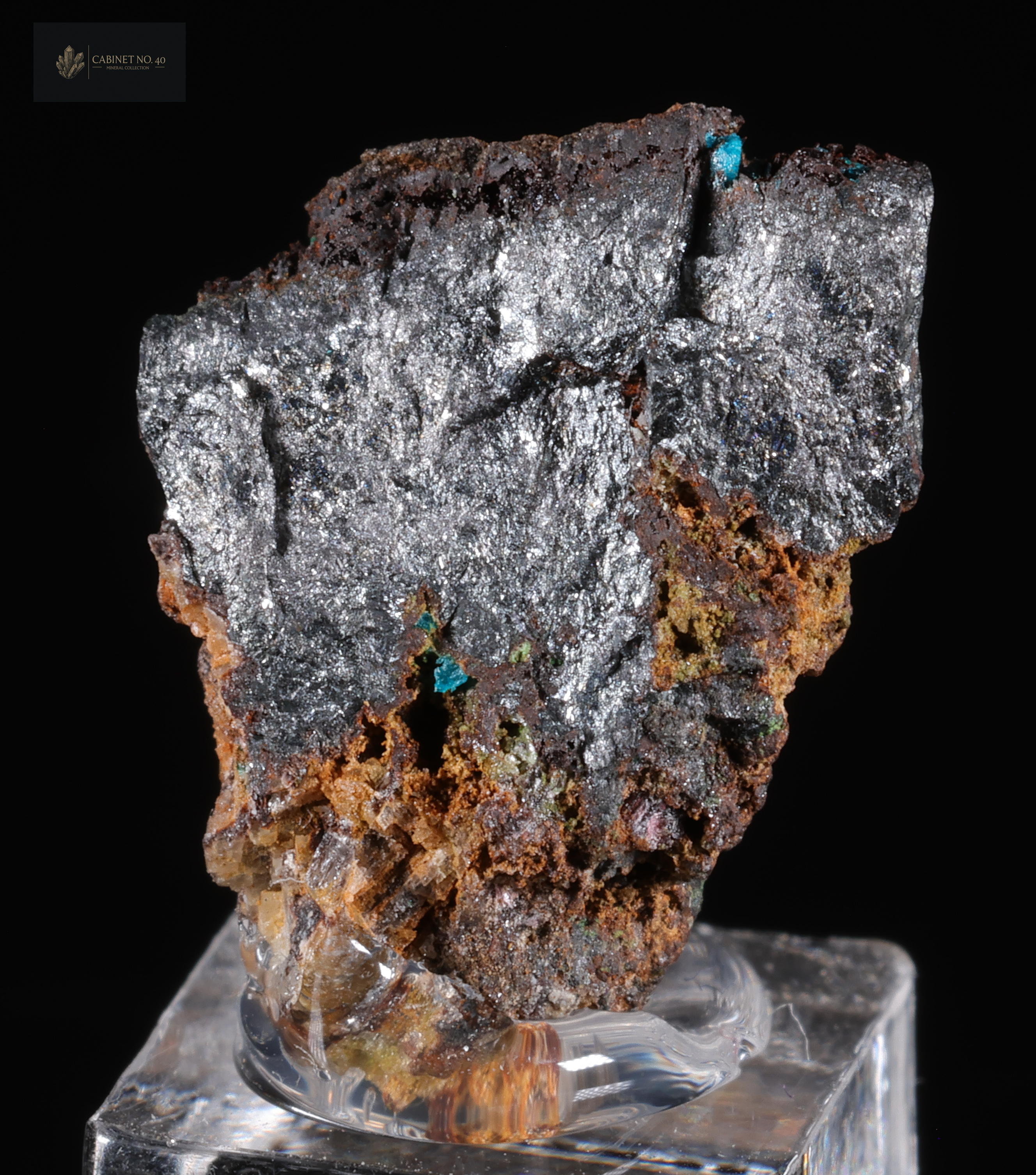 Dark gray Krutaite from El Dragon mine in Bolivia