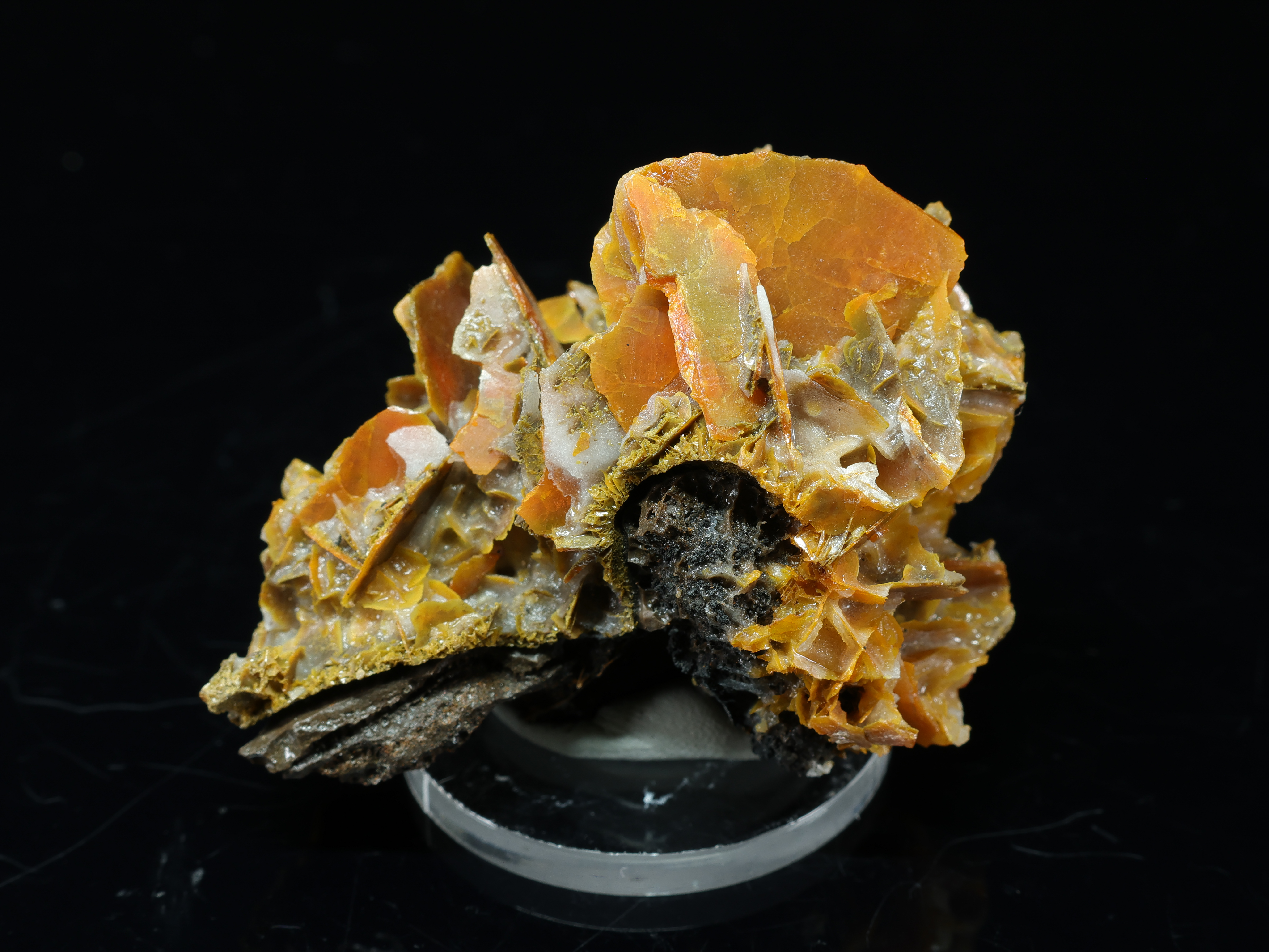 Wulfenita mielo-naranja de China