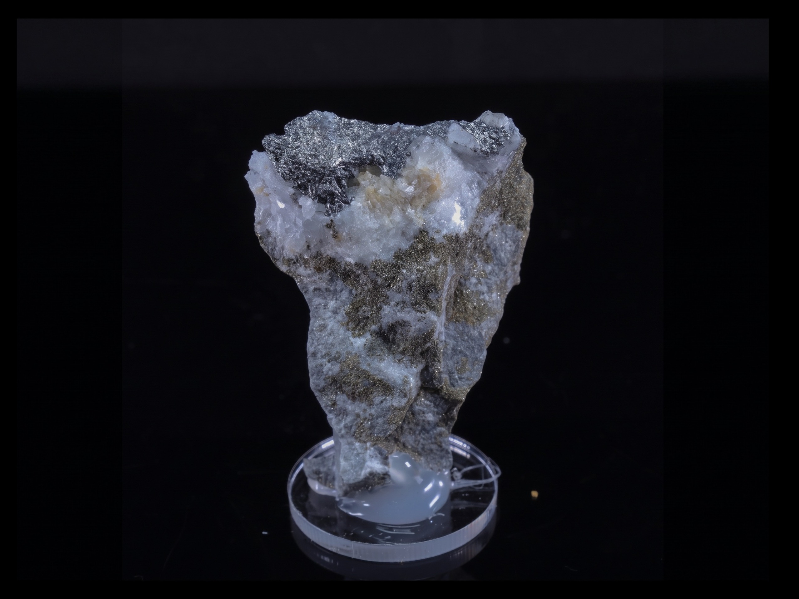 Silvery-gray Protochabournéite from Monte Arsiccio