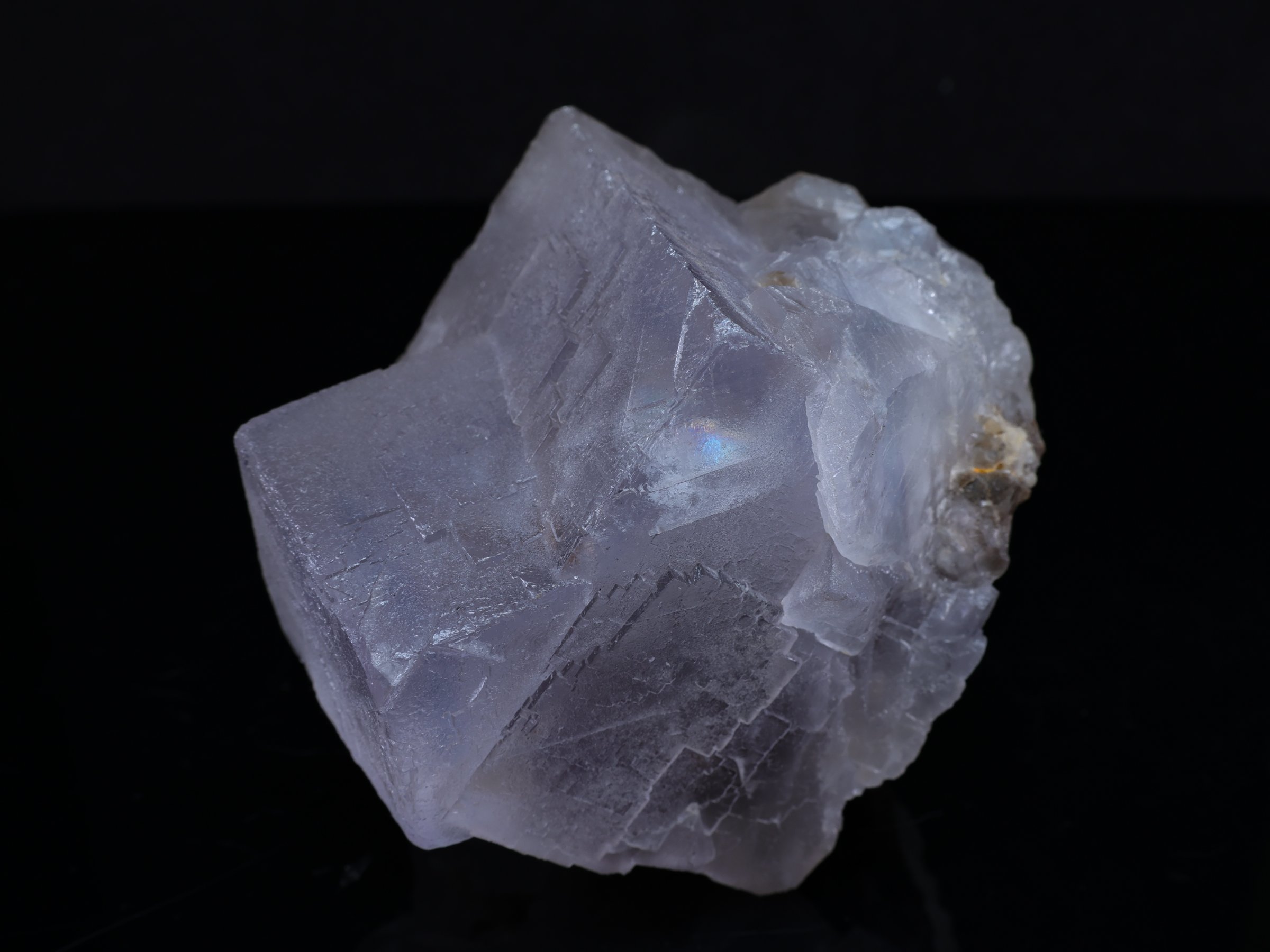 Cristales de fluorita lilas claros de Pakistán