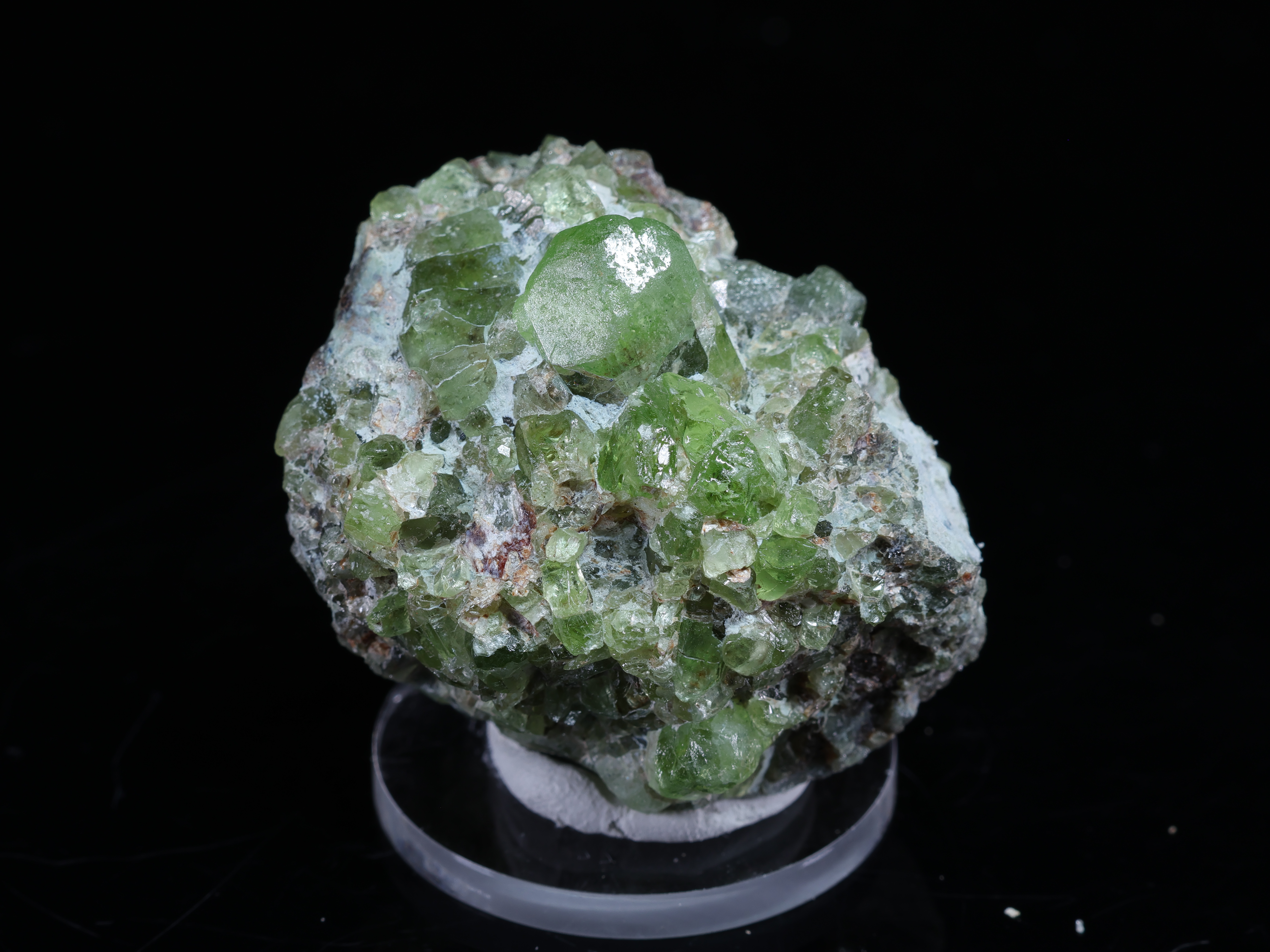 Olive-green peridot crystals from Sapat Gali in Pakistan