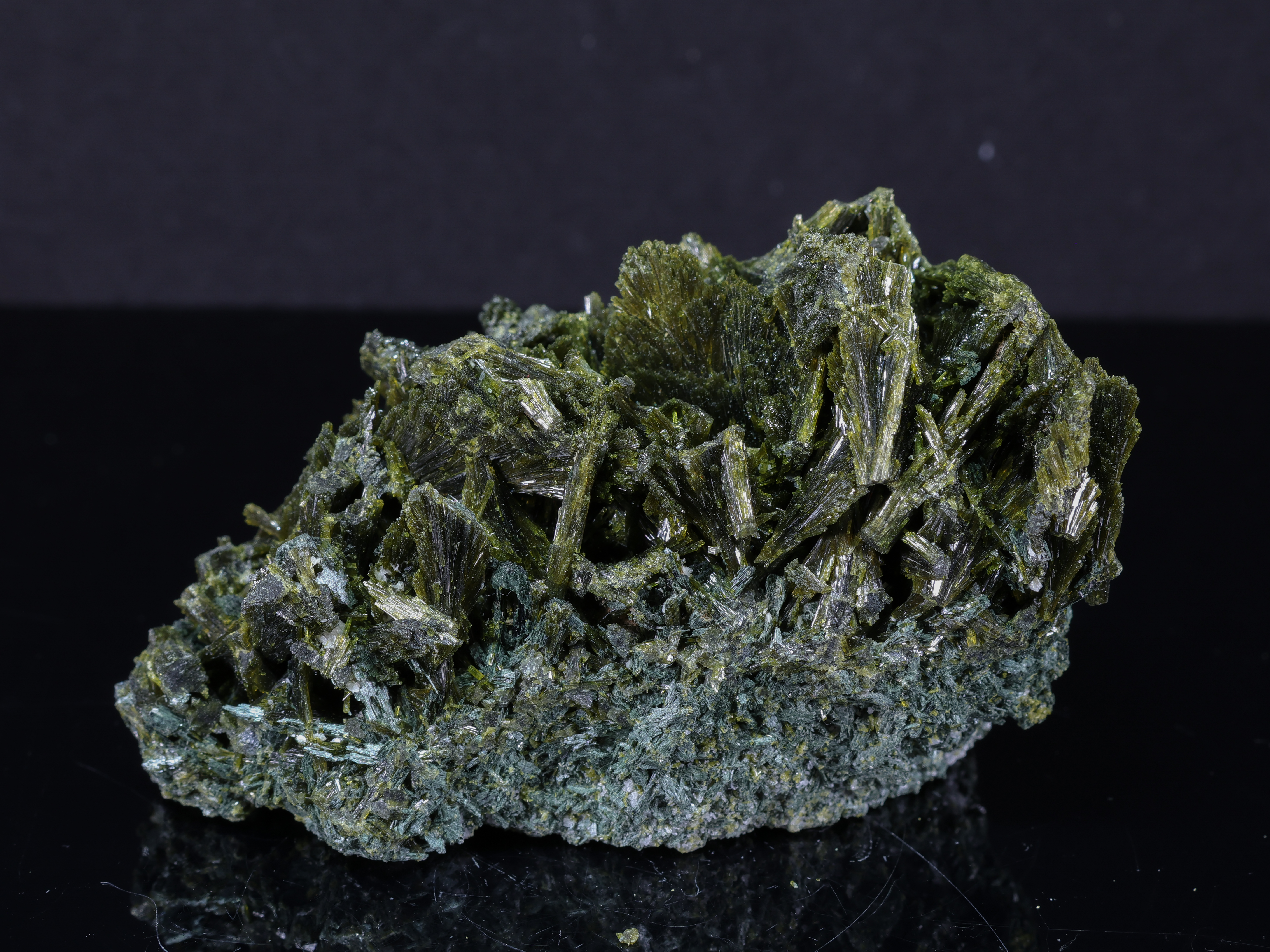 Epidote Crystals of Dark Green Color from Pakistan - 9cm