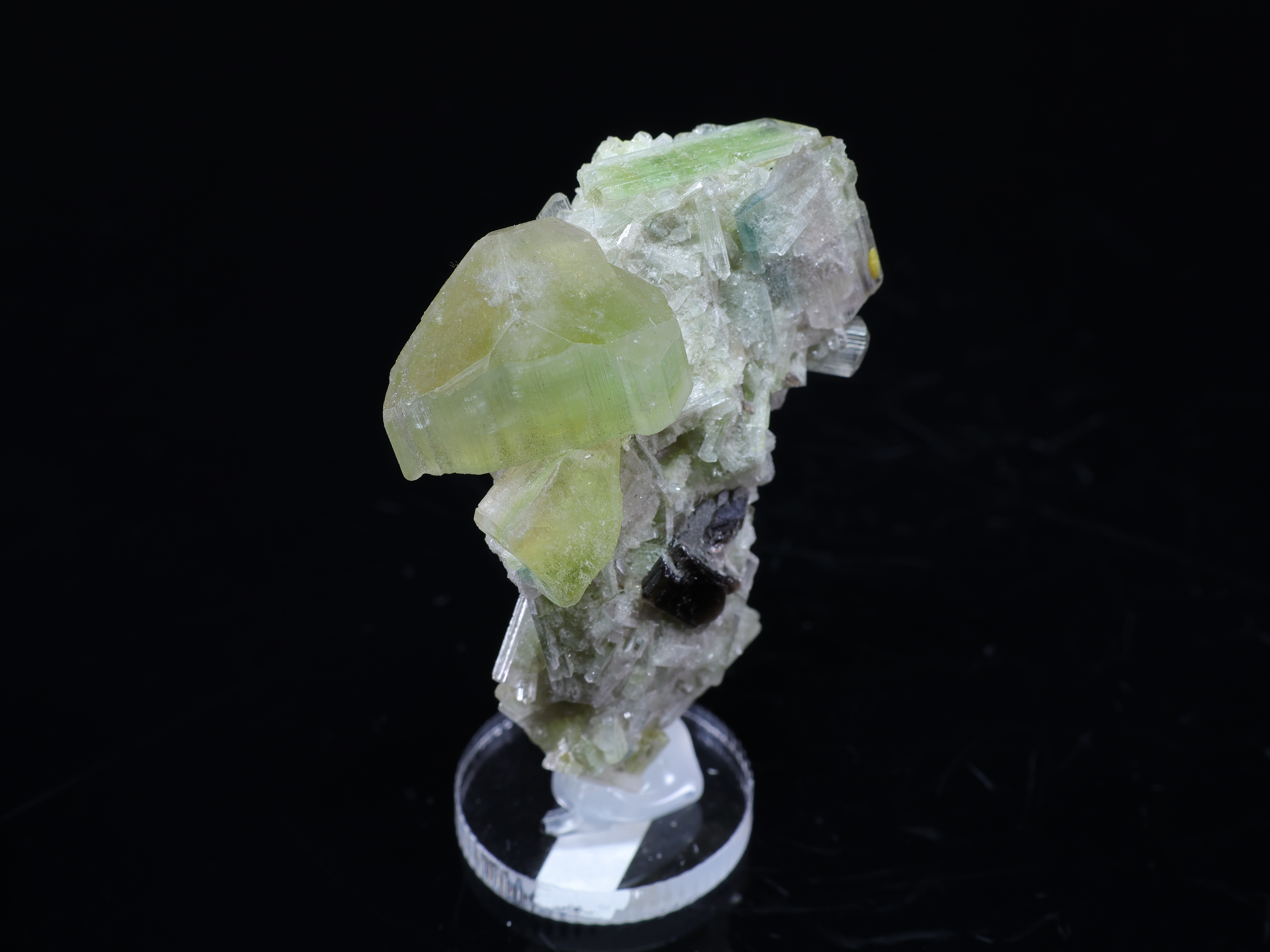 Composición verde de turmalinas de Afganistán