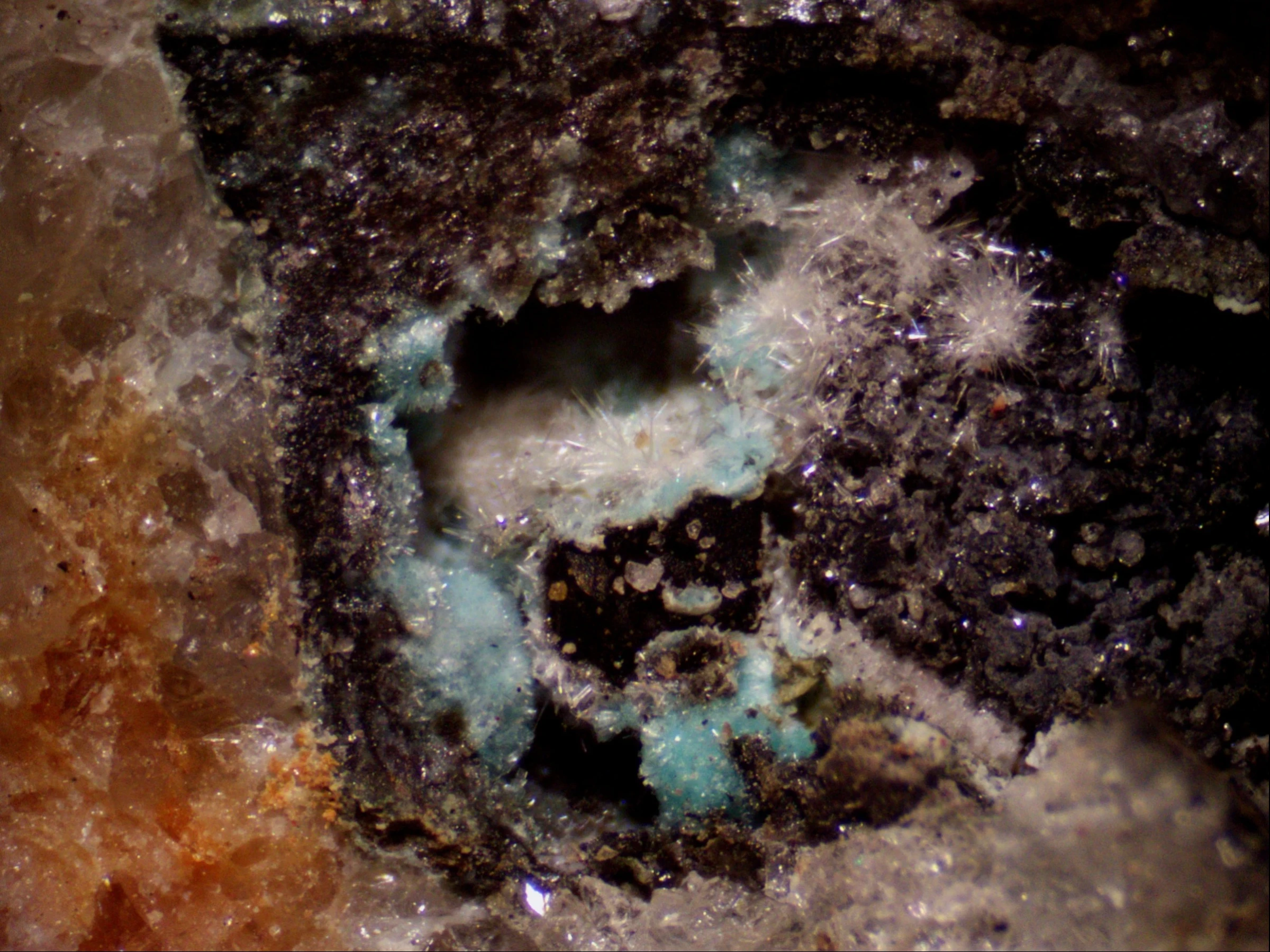 Caledonite