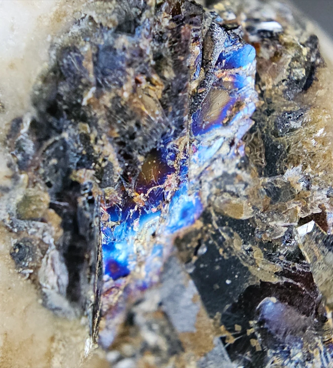 Alabandite