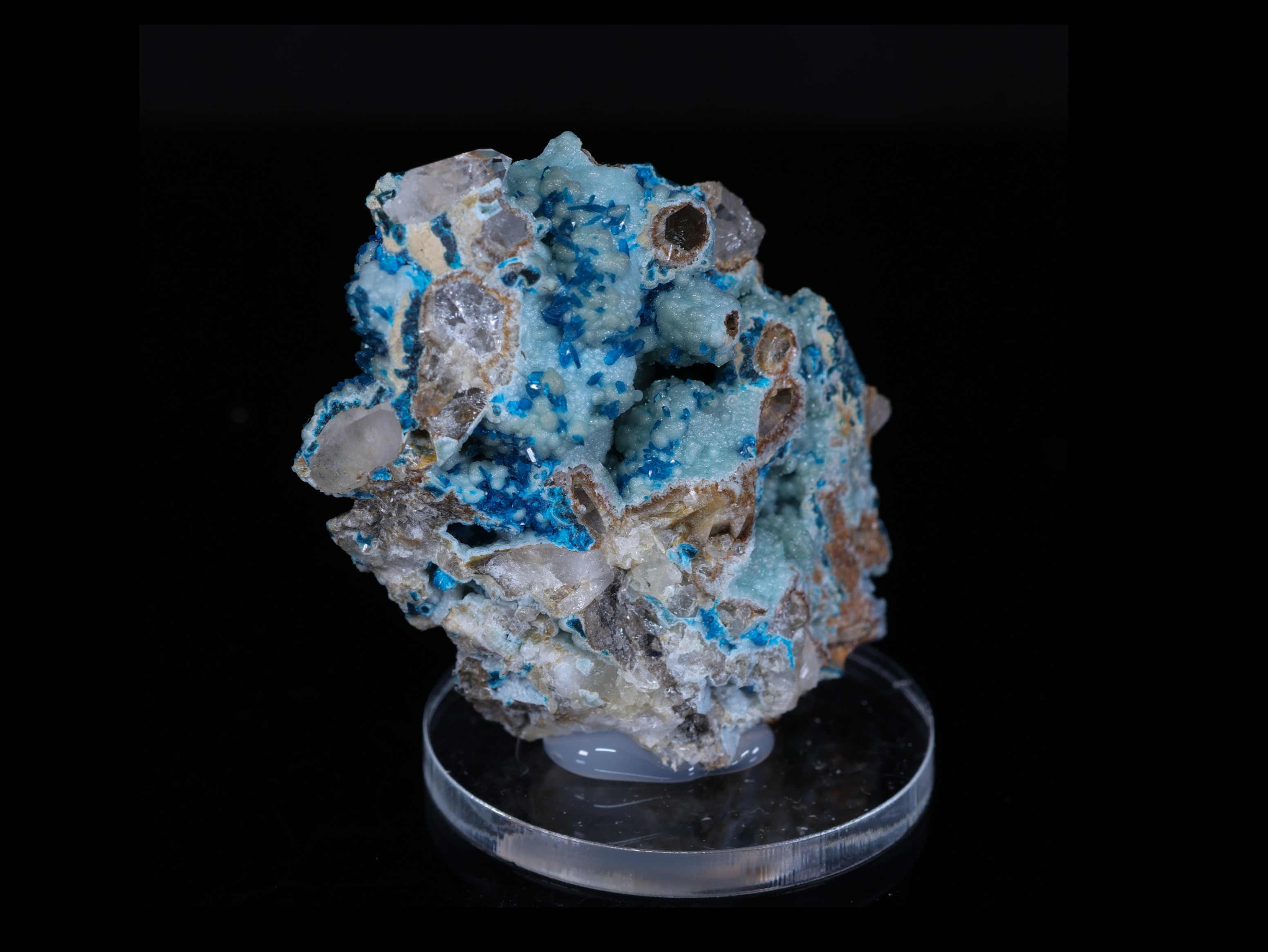 Blue crystals of Veselite from Dongchuan in China