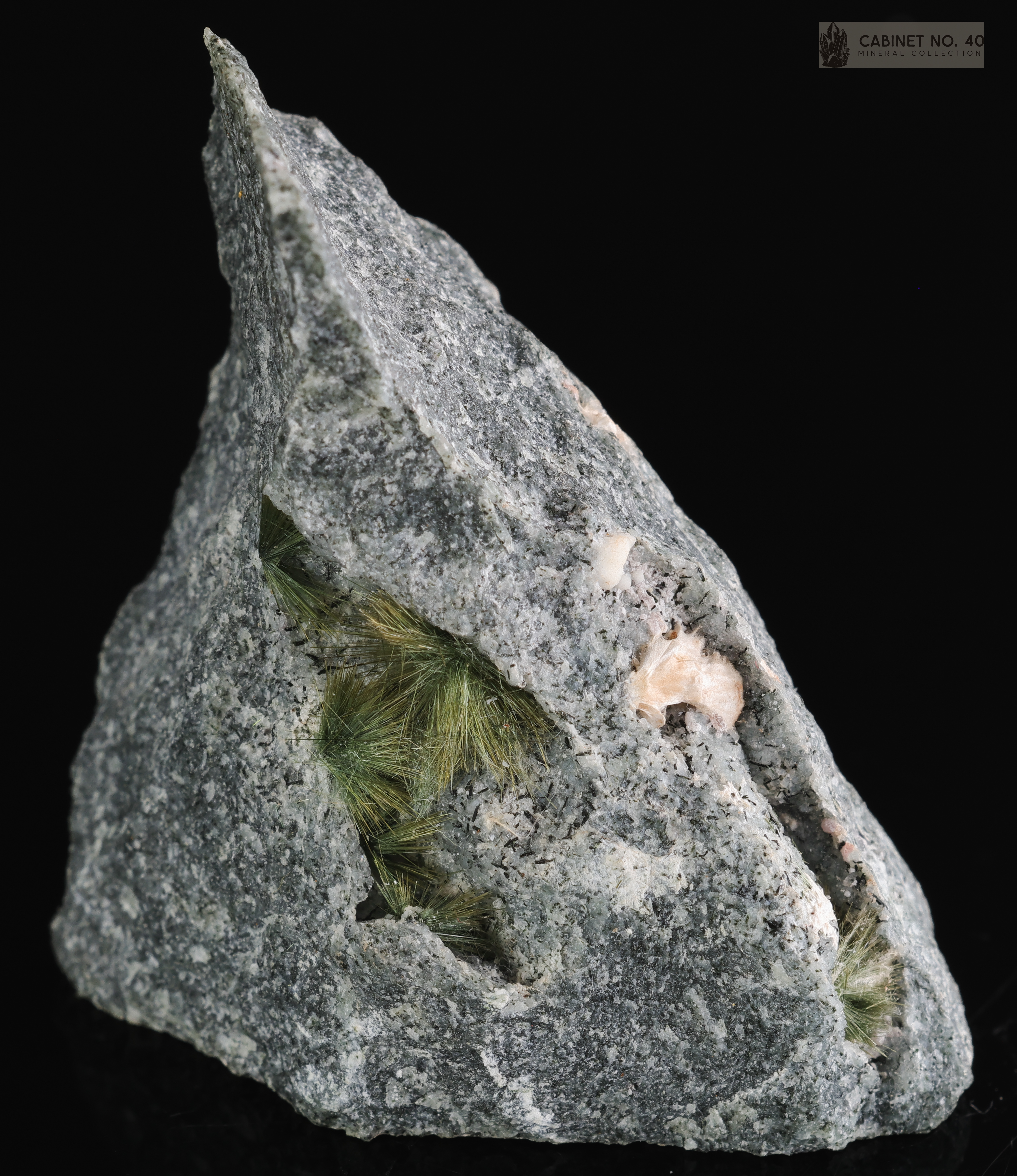 Tuperssuatsiaita