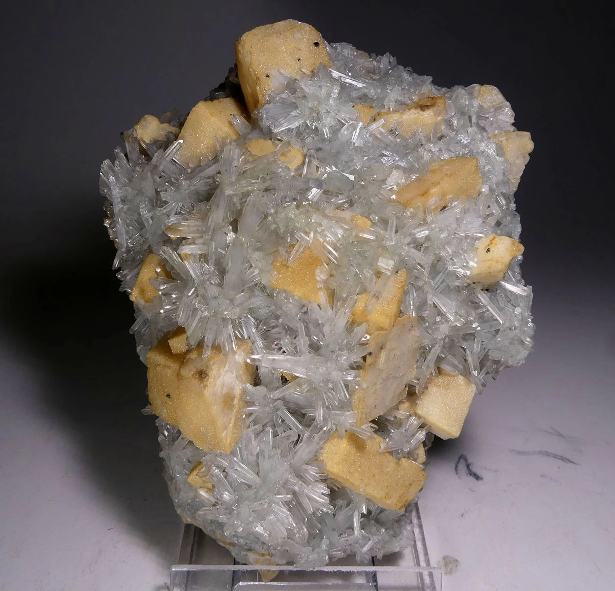 Okaz mineralny
