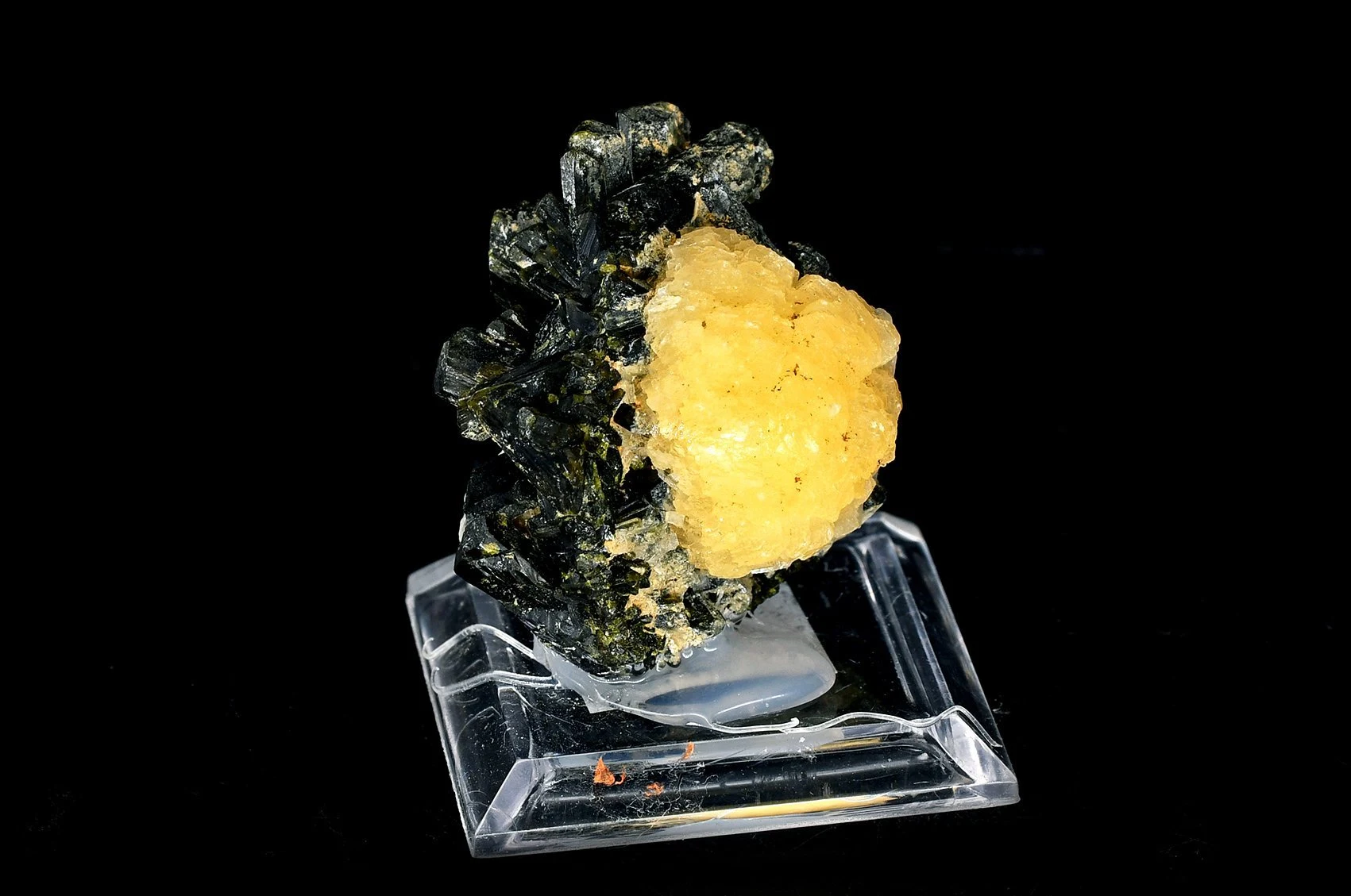 Okaz mineralny