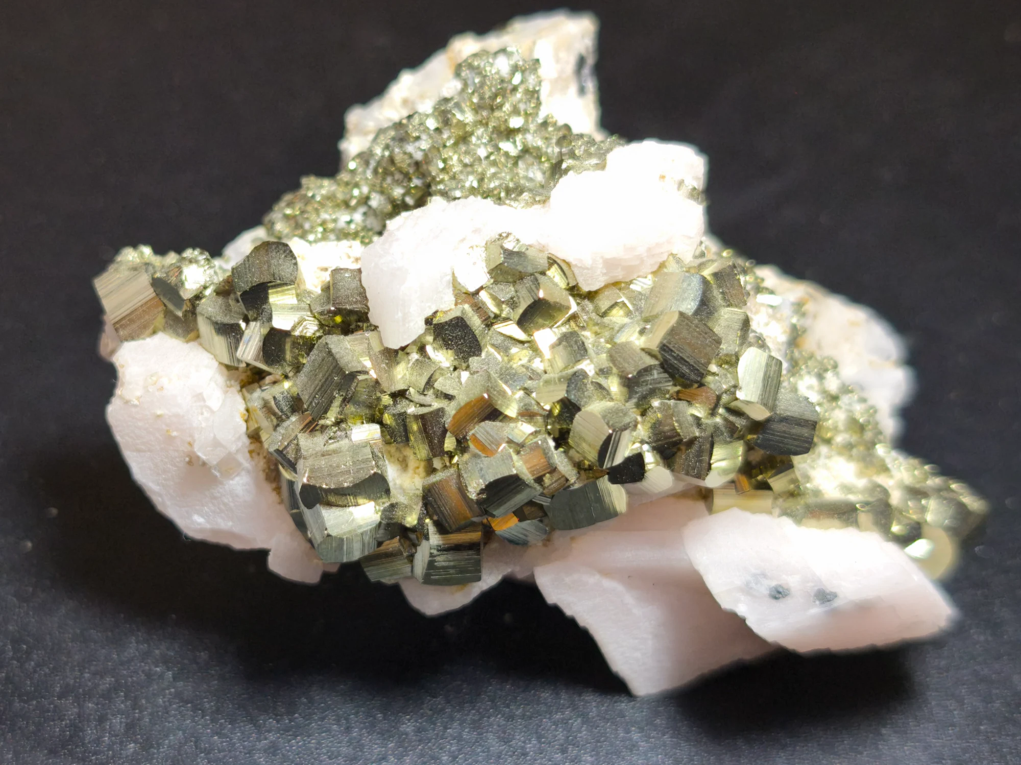 Okaz mineralny